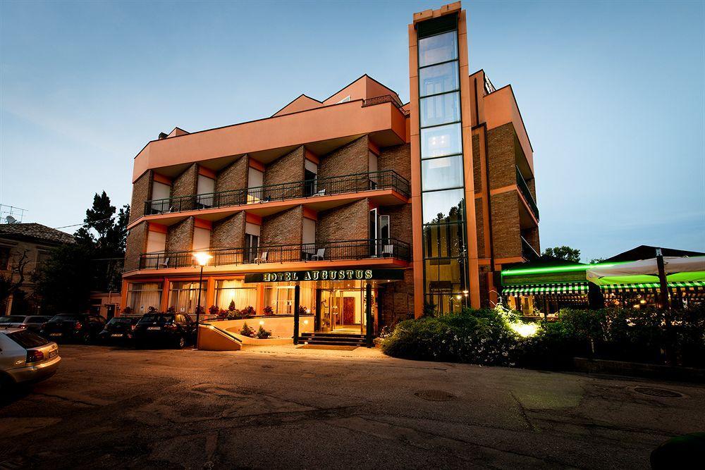 Hotel Augustus Fano Εξωτερικό φωτογραφία