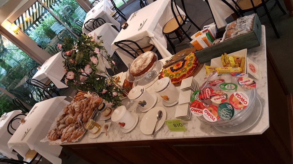 Hotel Augustus Fano Εξωτερικό φωτογραφία