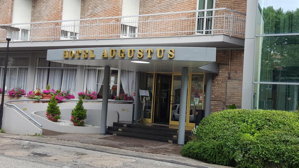 Hotel Augustus Fano Εξωτερικό φωτογραφία