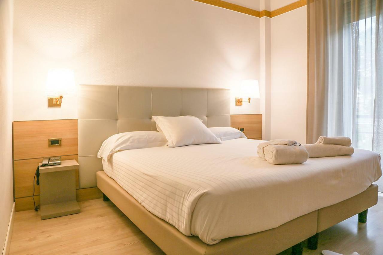 Hotel Augustus Fano Εξωτερικό φωτογραφία